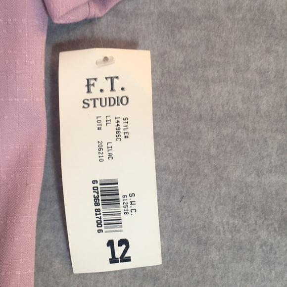 F. T. STUDIO New With Tags Office Career Linen-Like Machine Washable Blazer - Picture 13 of 15